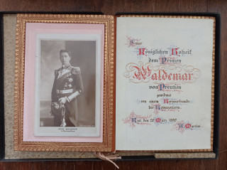 Martini, A.: Widmung für Prinz Woldemar von Preußen zum 1. Geburtstag 20. März 1890.